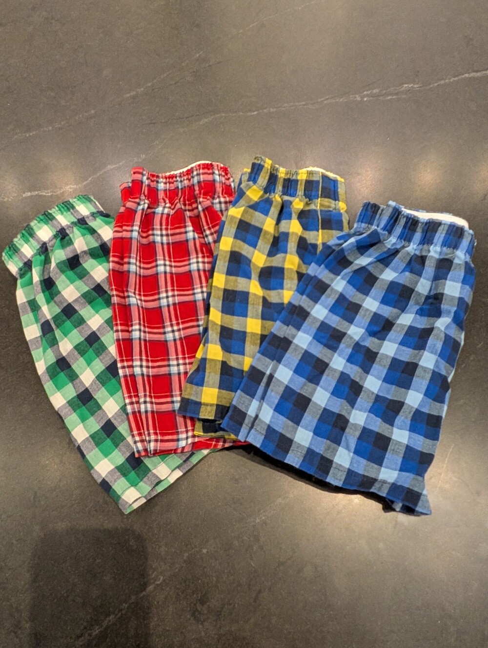 LOT 4 Pair Boys Plaid Boxers - M
